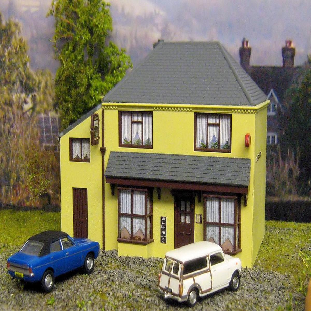 Gaugemaster Structures Fordhampton Village Stores/Public House Kit GM408