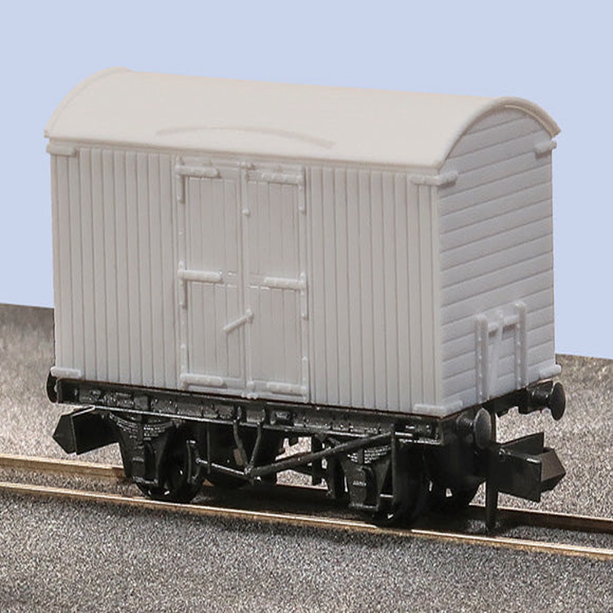 Peco KNR-42 Refrigerator Box Van