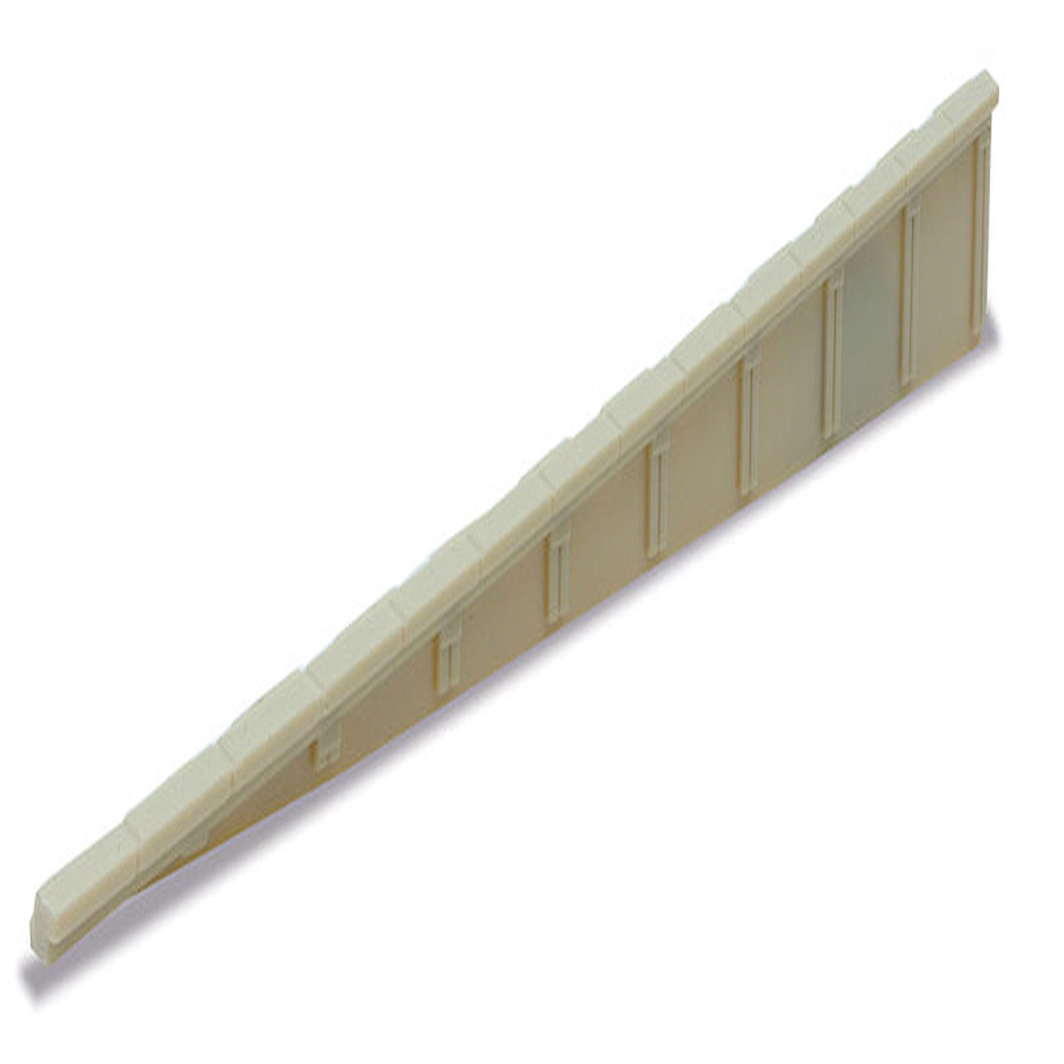 Peco Lineside Kits N Gauge Platform Ramp Side, Concrete