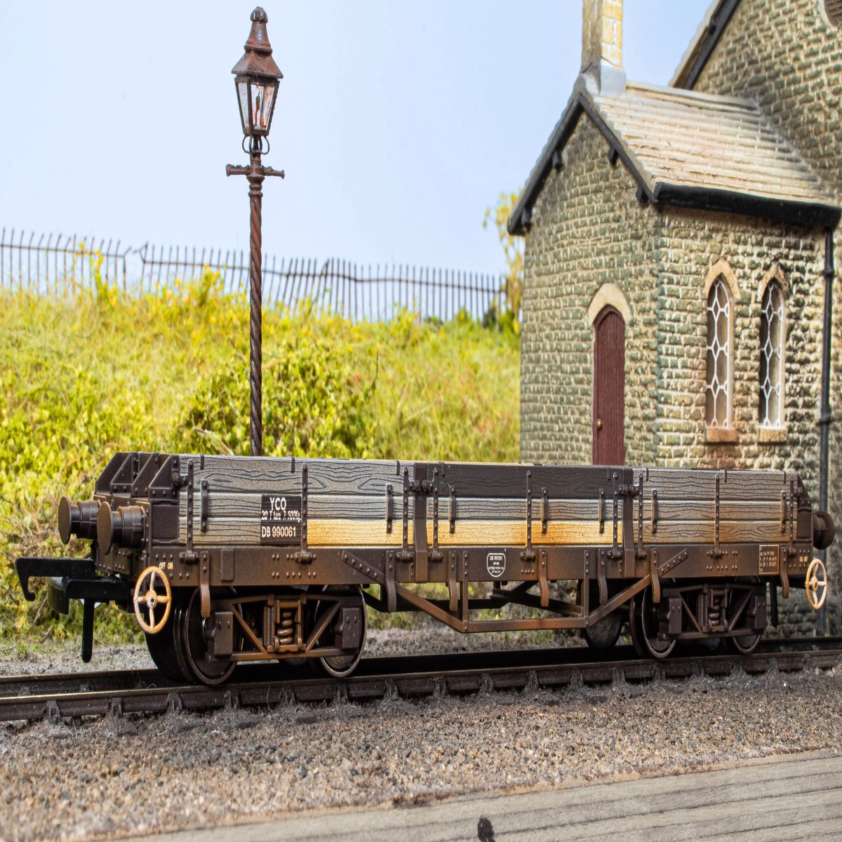 Oxford Rail 00 Gauge Pilchard Wagon - BR Tops Weathered Livery (DB990061)