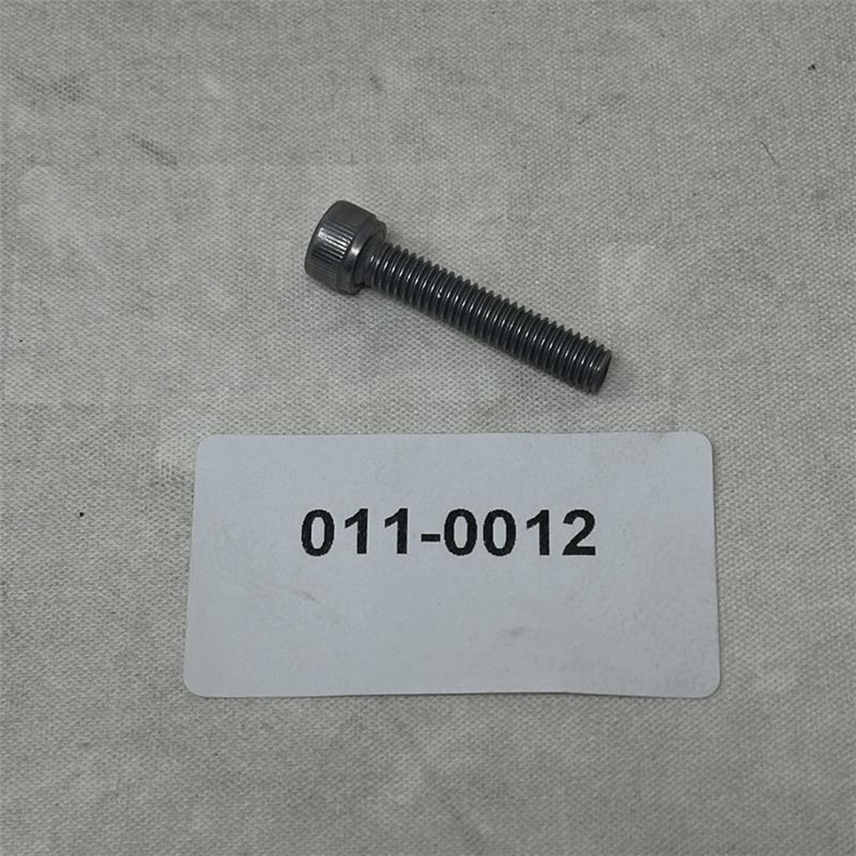 011-0012 Bolt M6X30