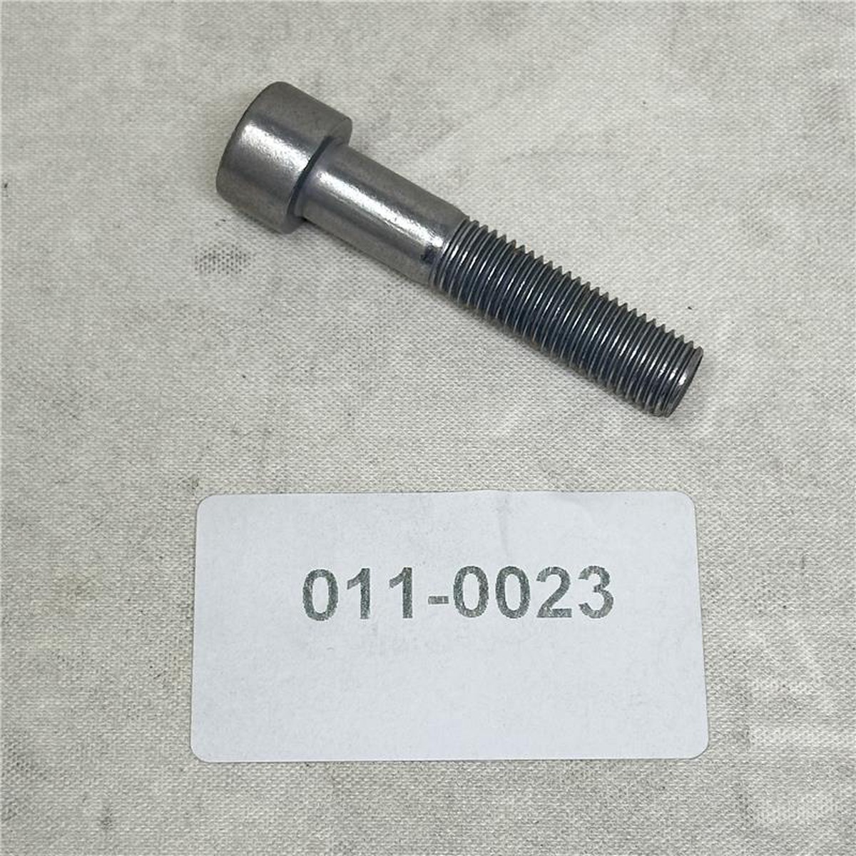 011-0023 Bolt M10X50