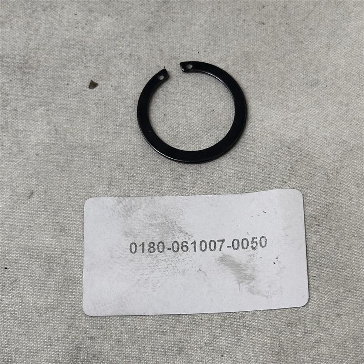 0180-061007-0050 CIRCLIP 25