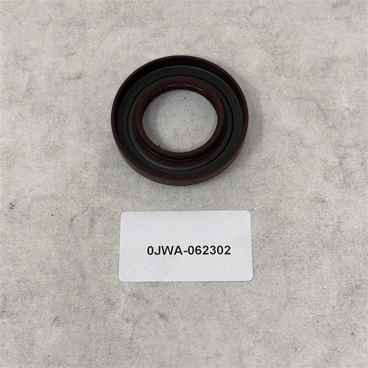 0JWA-062302 OIL SEAL 35x61x9(14)