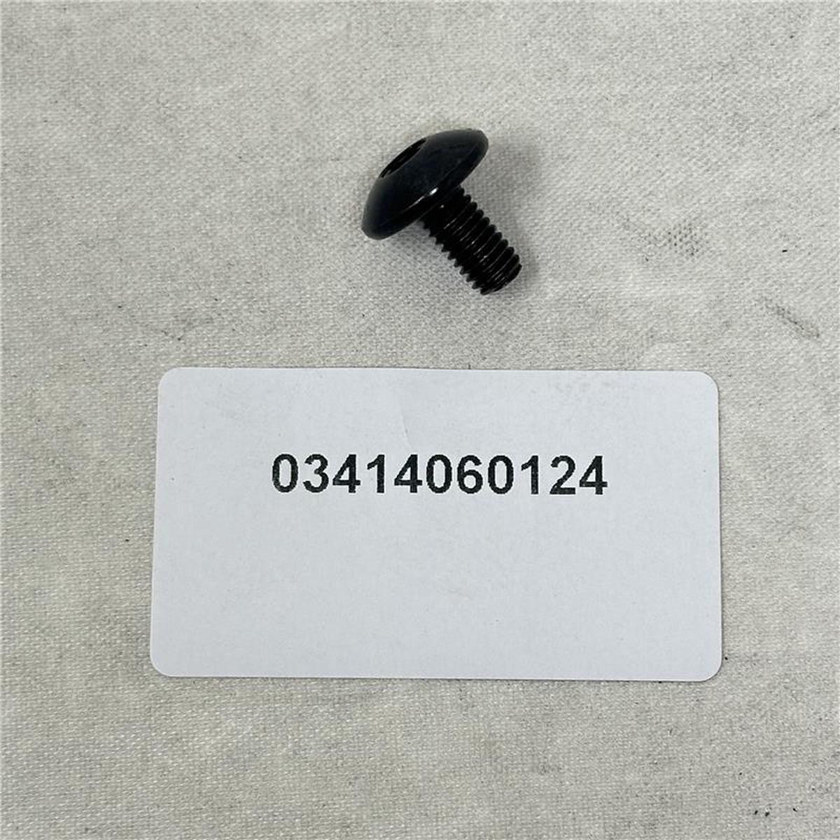 03414060124 Inner Hexalobular Socket Pan Head Screw M6x12