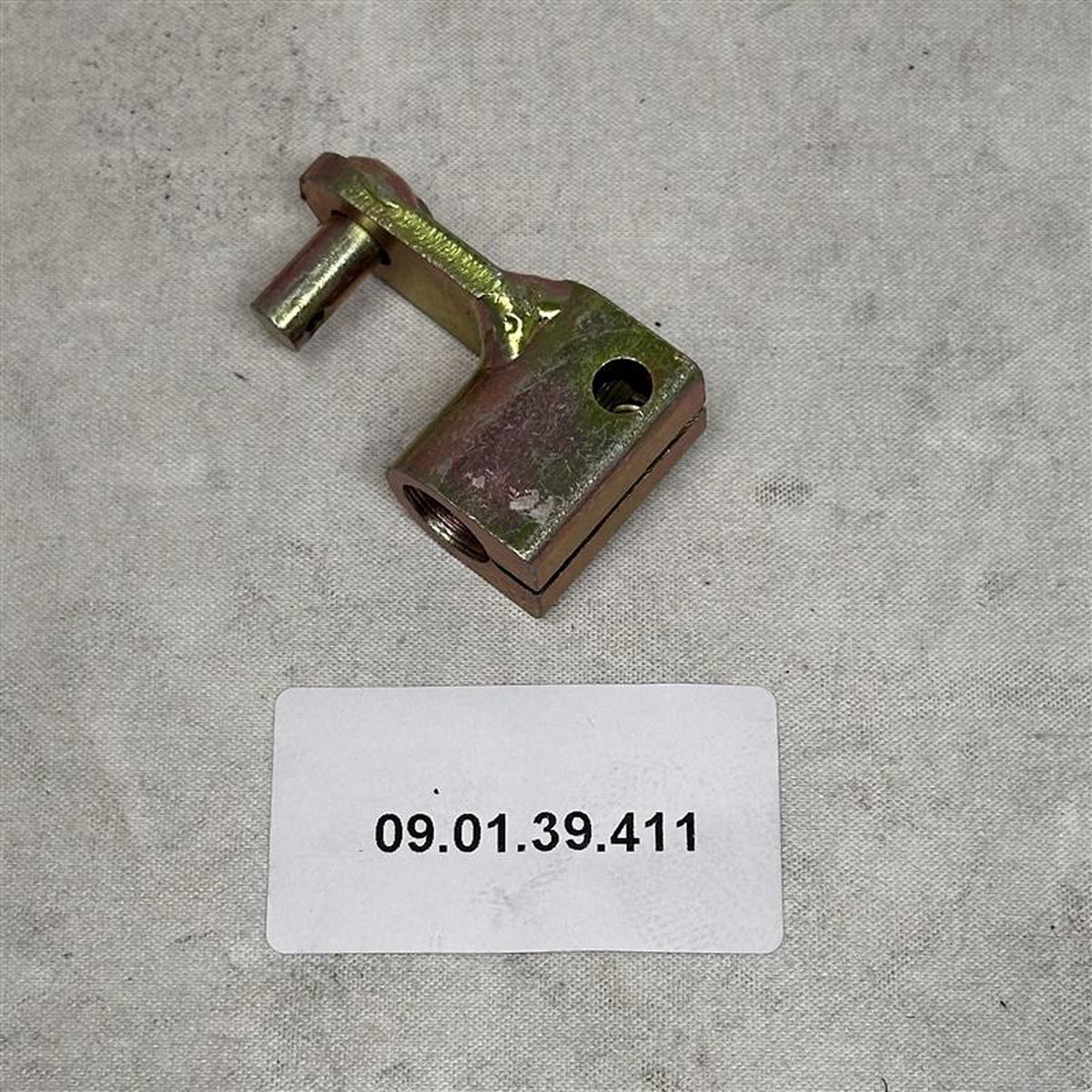 09.01.39.411 Shifter Arm